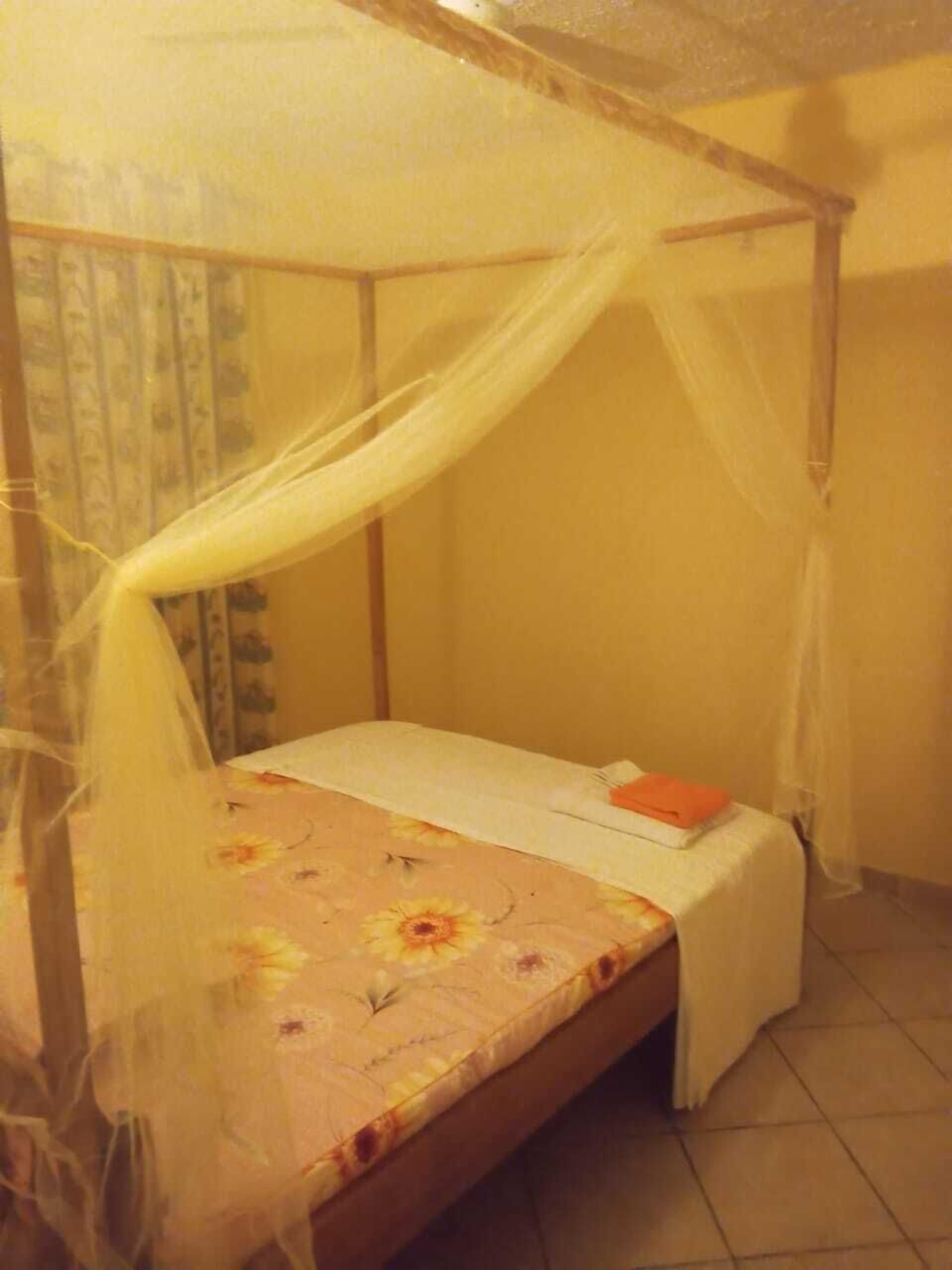 Family House | 2 bedrooms, free WiFi, bed sheets