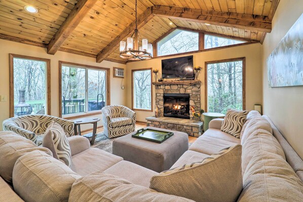 TV, fireplace, DVD player