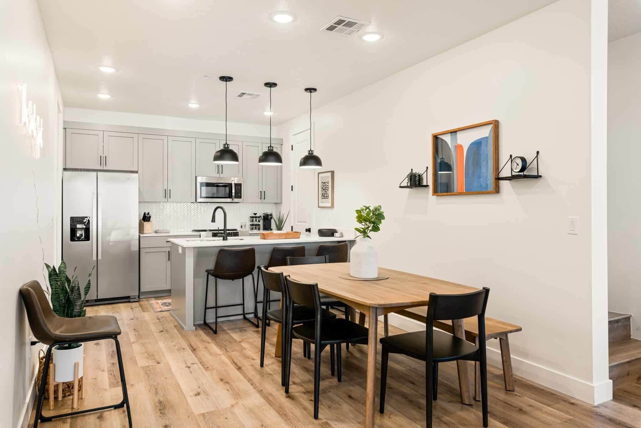 Condo, 3 Bedrooms | Private kitchen | Fridge, oven, coffee/tea maker, toaster