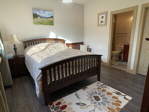 3 bedrooms, desk, free WiFi