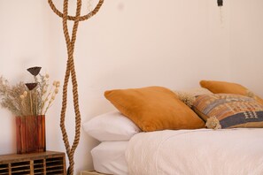 3 Schlafzimmer, Schreibtisch, Bügeleisen/Bügelbrett, WLAN