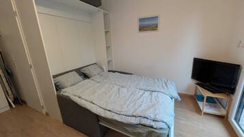 1 chambre, fer et planche Ă repasser, lit parapluie, Wi-Fi gratuit