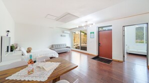 Basic Room, 1 Bedroom ((SPA) dog) | 1 bedroom, free WiFi - Chuncheon Dogandstay (Chuncheon)
