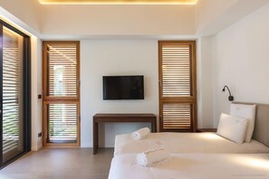 5 habitaciones, tabla de planchar con plancha, wifi y ropa de cama