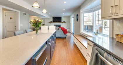 Bike & Kayak: Lakefront Prospect Heights Home