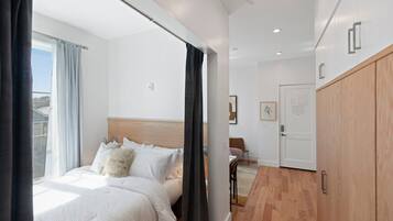 1 chambre, fer et planche à repasser, Wi-Fi gratuit, draps fournis