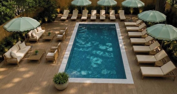 Pool - The Iris, Superior Suite (Charleston)