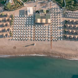 Aan een privéstrand