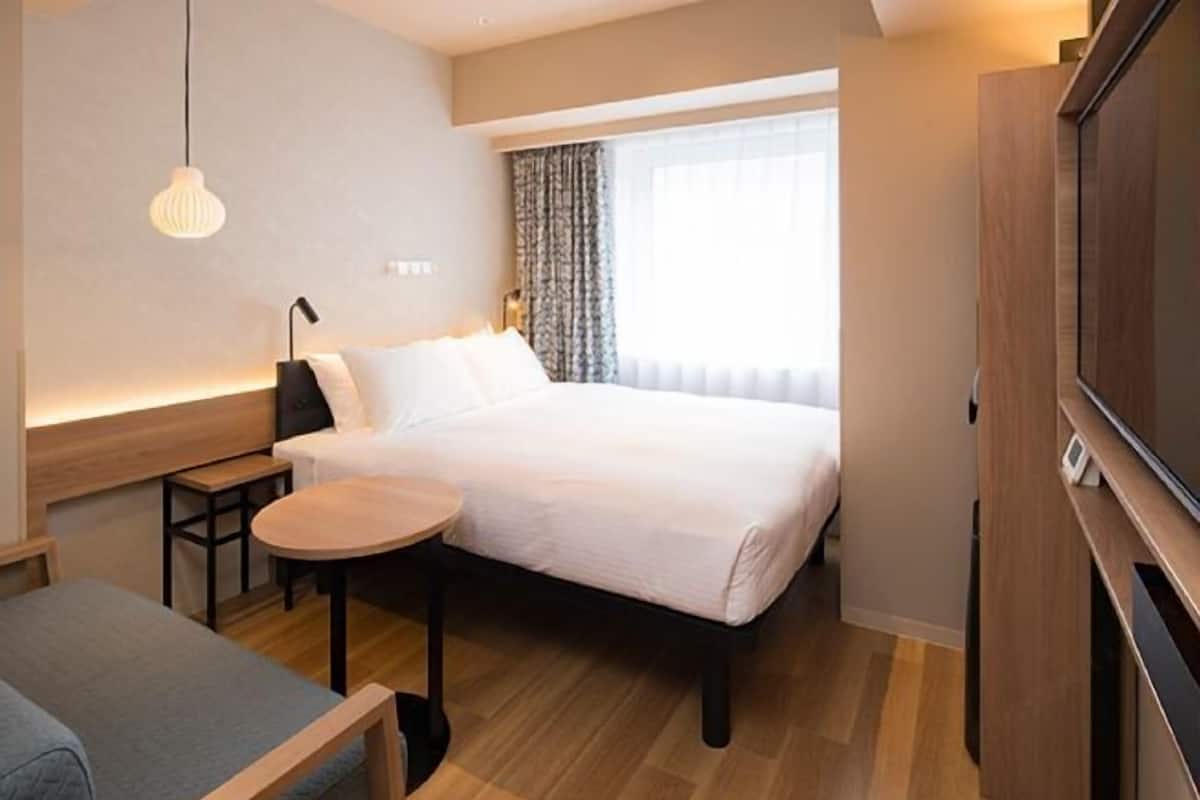 In-room safe, blackout drapes, iron/ironing board, free WiFi