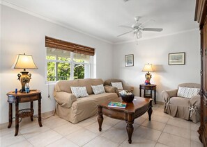 Apartment, 2 Schlafzimmer | Wohnzimmer