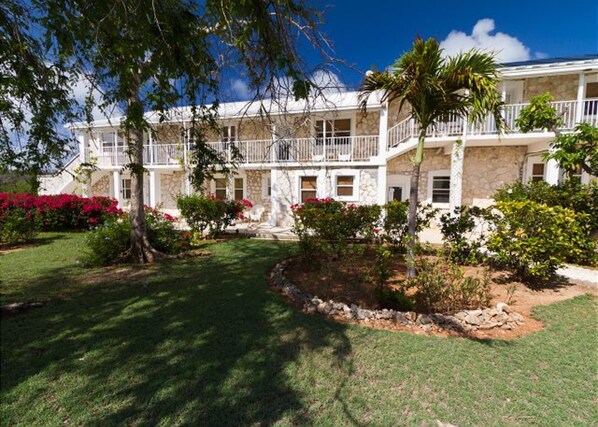 Exterior - Hut Pointe #5 By Eleuthera Vacation Rentals (Governor's Harbour)