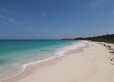Hut Pointe #5 By Eleuthera Vacation Rentals