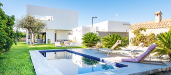 Villa Puerto Blanco close to the Beach with Pool & Wi-Fi