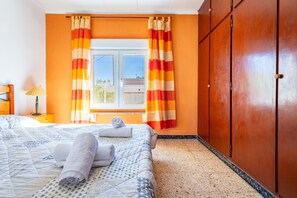 3 habitaciones, tabla de planchar con plancha y wifi gratis 