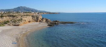 Villa 'Casa Sorpresa' close to the Beach with Pool & Wi-Fi