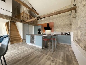 Kühlschrank, Mikrowelle, Ofen, Geschirrspüler