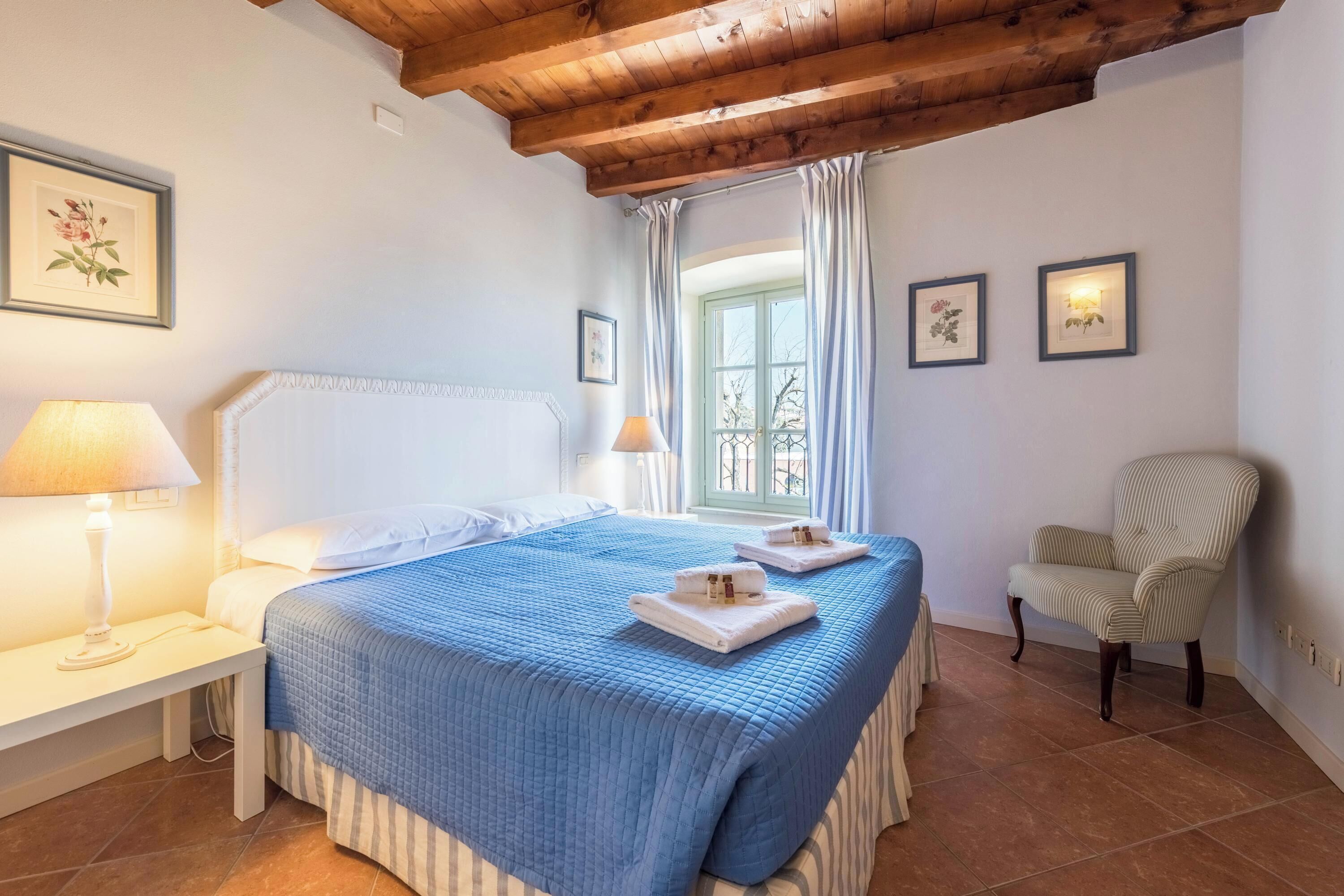 2 habitaciones, tabla de planchar con plancha y wifi gratis 