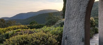 Vacation home with beautiful sea view