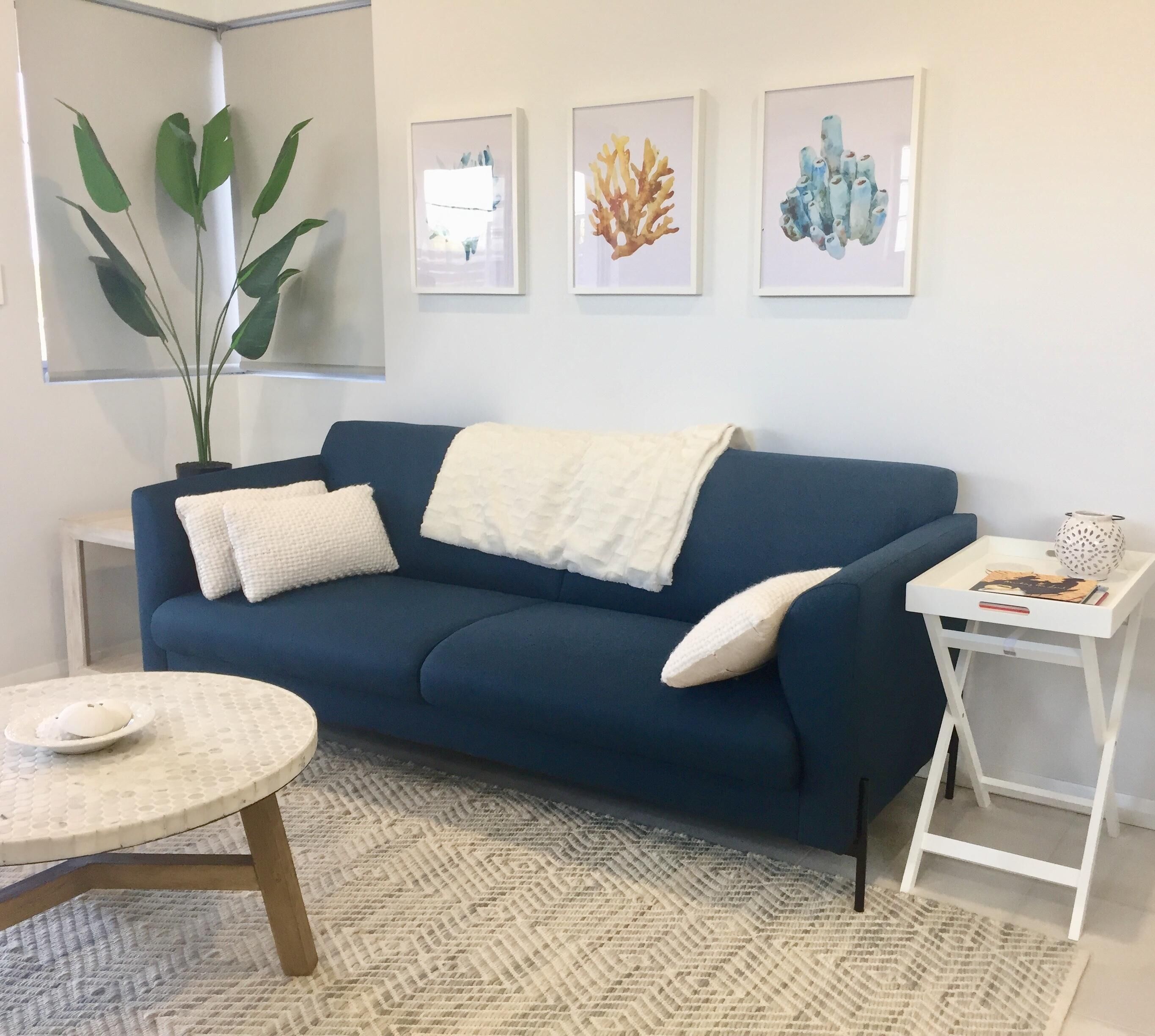 3 Fresh Sparkling Fisher 2 bed 2 bath sleeps 5 Belmont/Cloverdale +parking