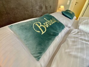 1 chambre, fer et planche à repasser, lit parapluie, Wi-Fi gratuit