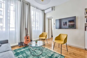 Télévision, Netflix, services de streaming, espaces bureaux