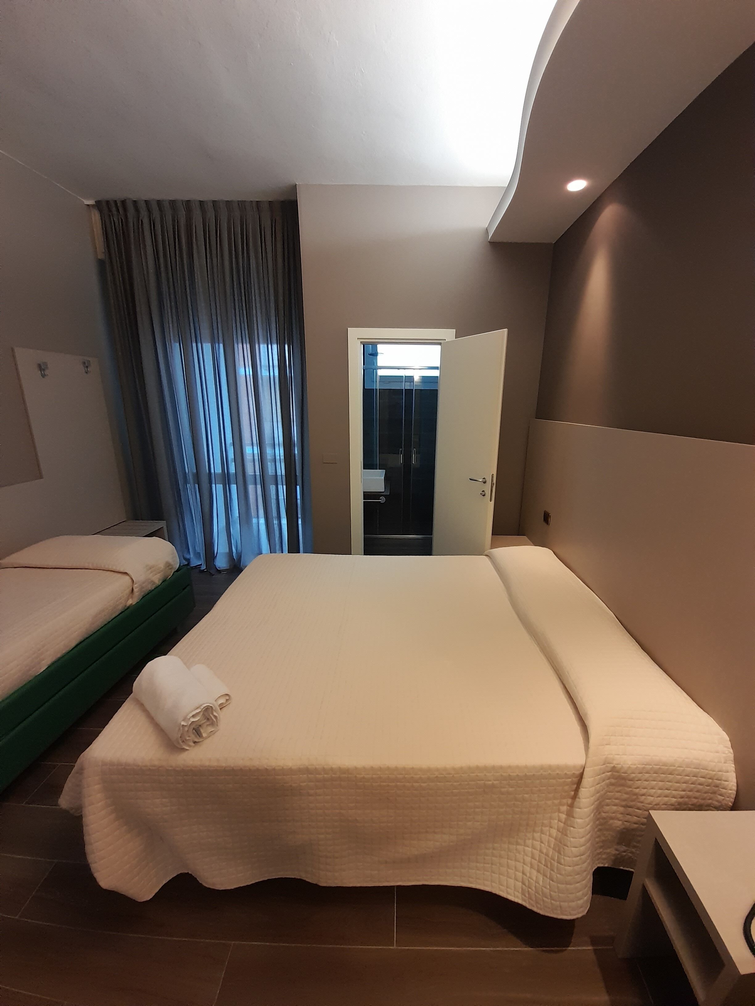 Photo - Hotel Royal Plaza