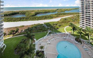 Et oppvarmet basseng