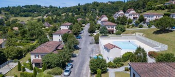 Comfortable villa offering an unobstructed view of the heights of Sarlat