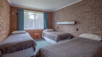 2 bedrooms, free WiFi, bed sheets