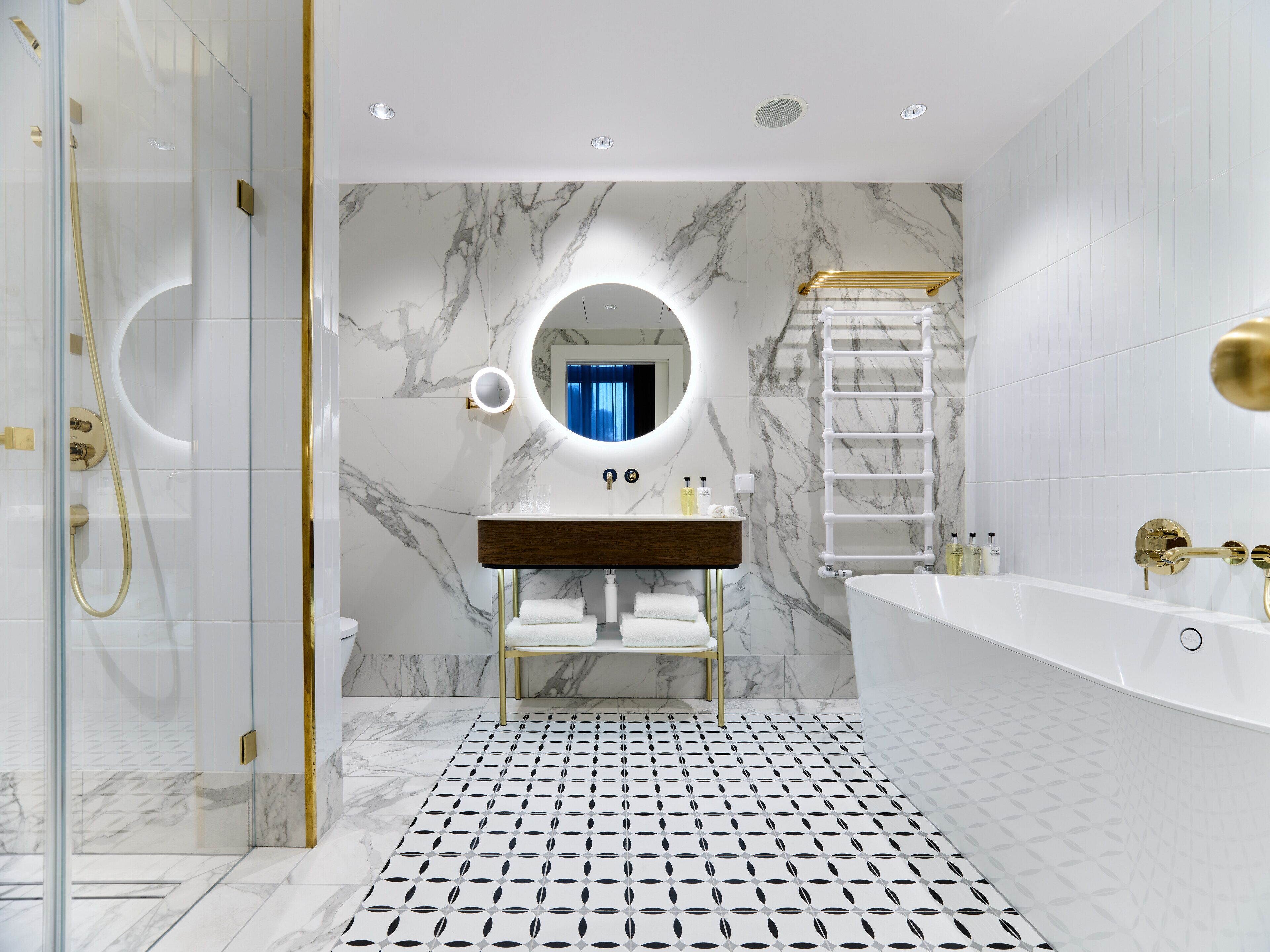 exclusive apartment | bathroom | free toiletries, hair dryer, bathrobes, slippers