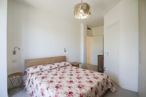 3 makuuhuonetta, Wi-Fi, vuodevaatteet, pääsy pyörätuolilla