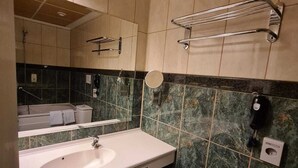 Unclassified image, 4 of 19, button - Hotel Mojo (Bucharest)