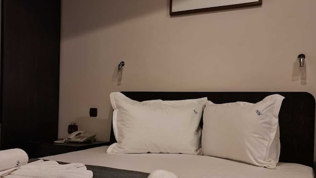 Unclassified image, 1 of 19, button - Hotel Mojo (Bucharest)