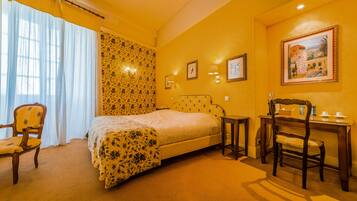 Ameublement personnalisé, espace de travail pour ordinateur portable