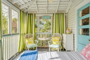 5 Schlafzimmer, Schreibtisch, Bügeleisen/Bügelbrett, kostenloses WLAN