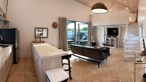 House, 1 Bedroom | Dining - Boathouse La Bougainvillea by Eleuthera Vacation Rentals (North Palmetto Point)