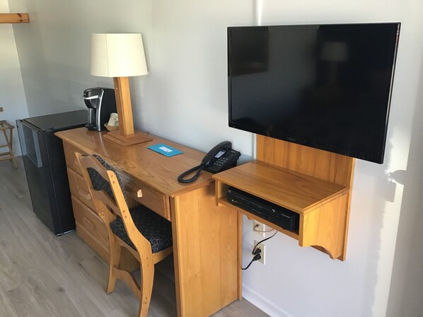Espace de travail pour ordinateur portable, Wi-Fi gratuit, draps fournis