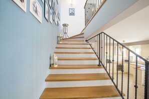 Interior - Villa Vista Azzurra with pool, summer kitchen and well-tended garden (Sveti Lovrec)