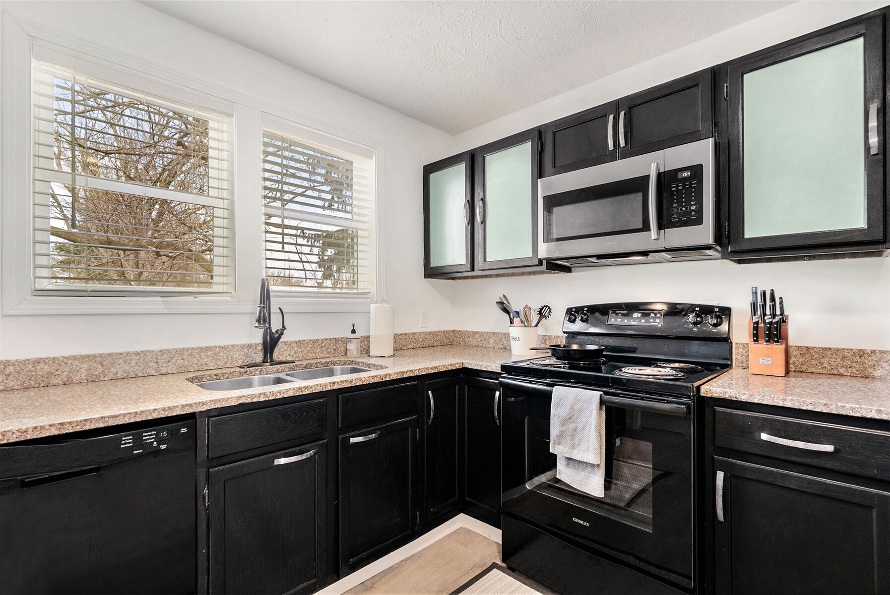 Cozy Bear Cottage | Easy Lake Michigan Beach Access, Fire Pit and Grill