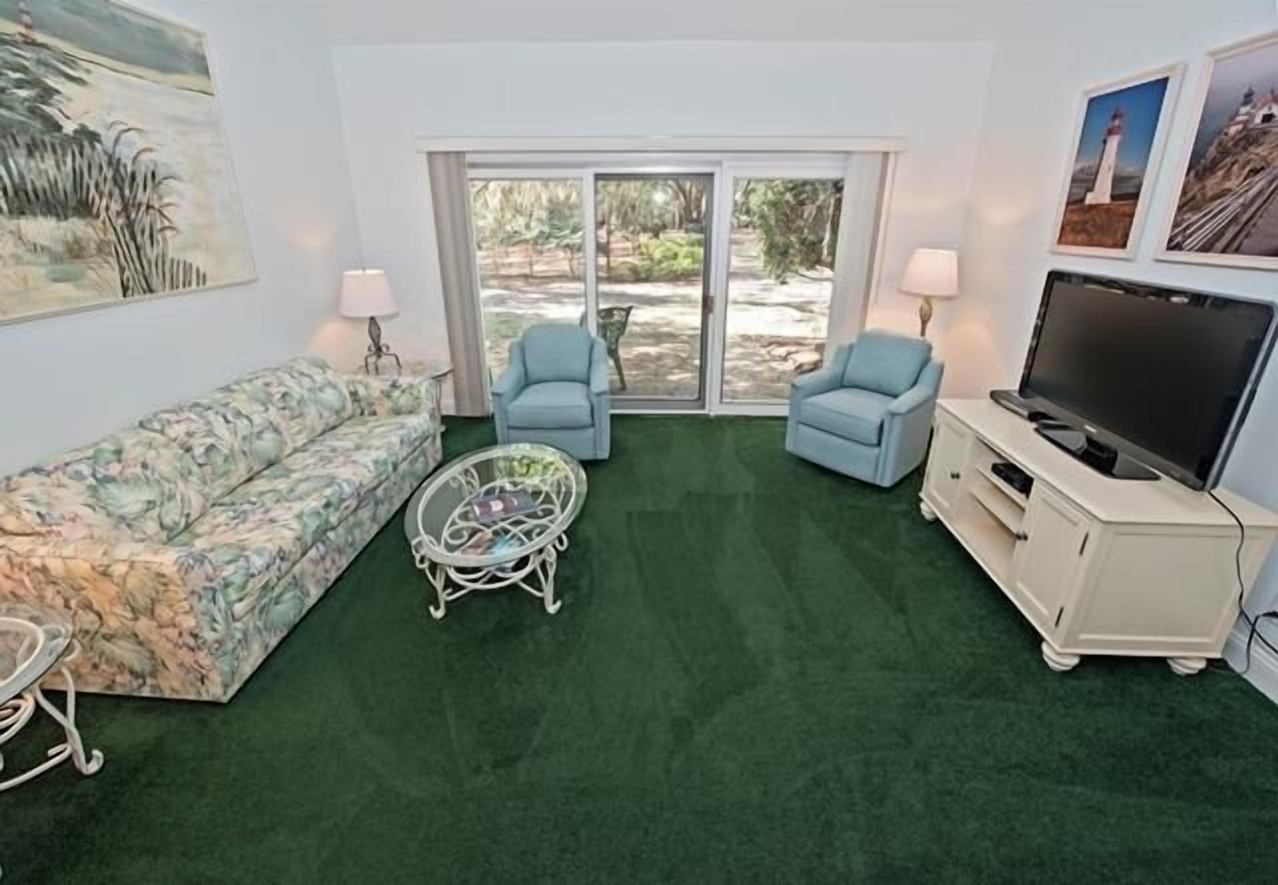 Cozy loft-style 1-Bdrm Villa w/ private patio in the heart of Harbour Town