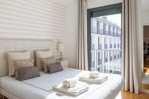 1 quarto, ferros/tábuas de passar roupa, acesso à internet