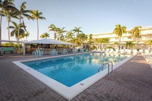 Unclassified image, 4 of 24, button - Piece of Paradise 1bed/1bath nightly condo with shared pool (Marathon)