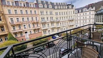 Deluxe Double Room | Terrace/patio