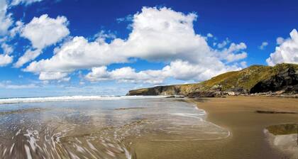 The Cornish Peak: Cornwall by STAE-Homes
