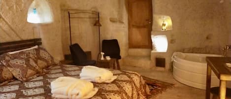 Phòng Deluxe | Bộ trải giường bằng vải cotton Ai Cập, bộ đồ giường cao cấp