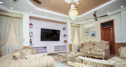 Macoba Luxury Apartments