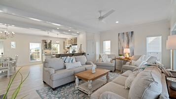 Rumah, 5 kamar tidur | Ruang keluarga