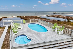House, 6 Bedrooms | Pool | Outdoor pool, a heated pool - Tidal Wave - Big And Bold Bayfront Beauty! Perfect For The Whole Family Or Even A Reunion! 6 Bedroom Home by RedAwning (Dauphin Island)