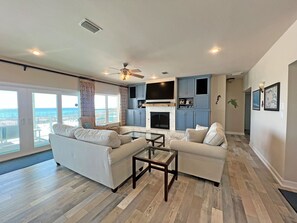 Smart TV, fireplace, DVD player