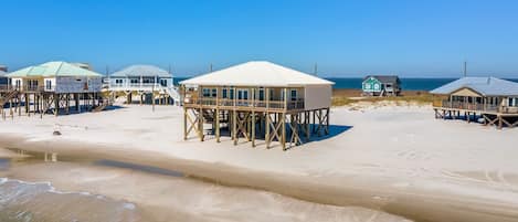 House, 3 Bedrooms | Beach | On the beach, beach towels